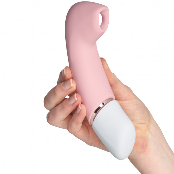 Satisfyer Marvelous Four Air Pulse + Vibratorsett Produktbilde med hånd 52