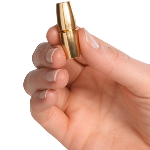 Ouch! Magnetic Cylinder Brystvorteklemmer Produktbilde med hånd 50