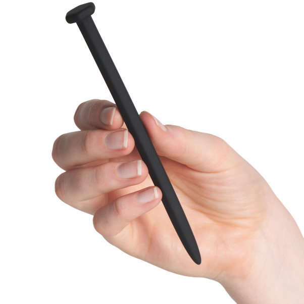 Mister B Fucktools Cock Nails Dilator Sett Produktbilde med hånd 51