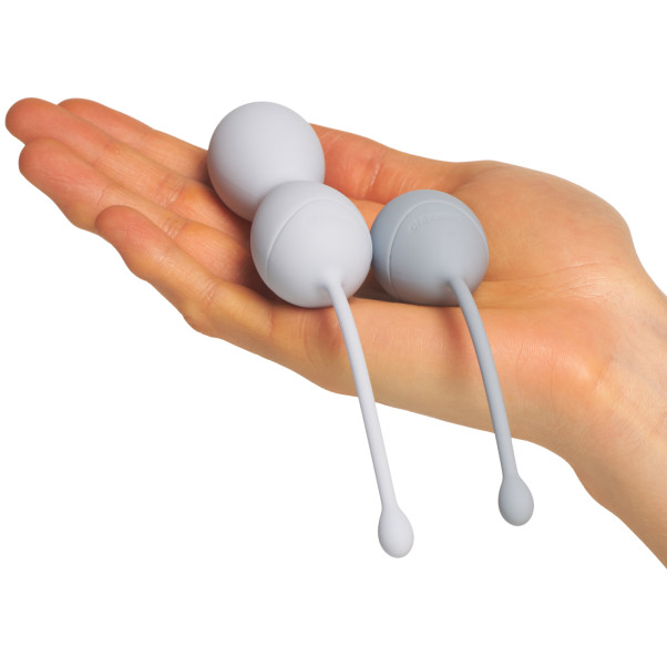 ohhcean OBP-07 Pleasure Ball Sett Produktbilde med hånd 50