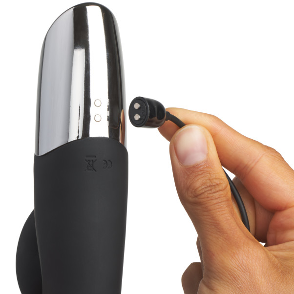 Sinful Intense Warming Rabbitvibrator Produktbilde med hånd 50