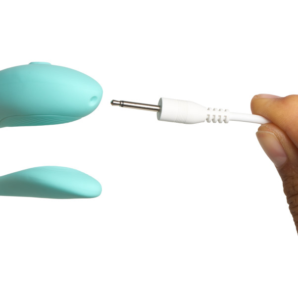 We-Vibe Sync Lite Appstyrt Parvibrator Produktbilde med hånd 51