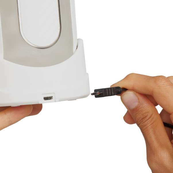 TENGA Flip Zero Gravity EV Hvit eller Svart Masturbator Produktbilde med hånd 51