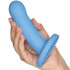 Sportsheets Jinx Silikondildo 14,5 cm Produktbilde med hånd 50