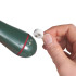baseks Oppladbar Grønn Mini Massasjestav Produktbilde med hånd 51