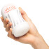 TENGA Rolling Gyro Gentle Vacuum Cup Masturbator Produktbilde med hånd 50