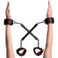 Sportsheets Saffron Hog Tie and Cuff Bondagesett Produktbilde med hånd 50