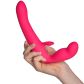 Happy Rabbit Strapless Strap-on Rabbitvibrator Produktbilde med hånd 50